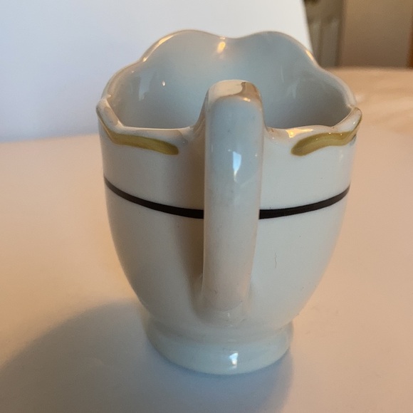 Syracuse China white creamer pitcher black stripe mustard trim restaurant ware - Picture 7 of 10